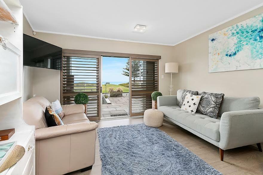 Beachfront Location Leilighet Mount Maunganui Eksteriør bilde