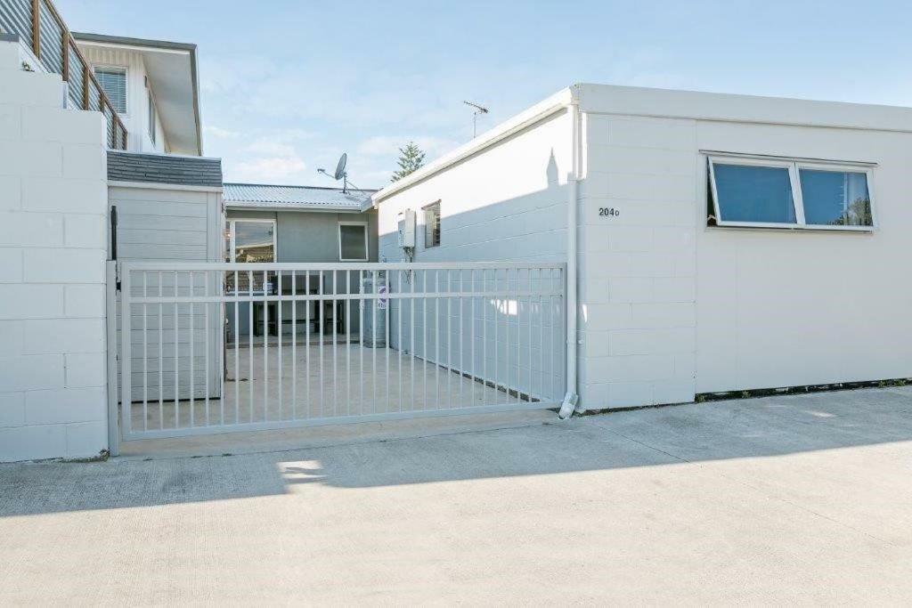 Beachfront Location Leilighet Mount Maunganui Eksteriør bilde